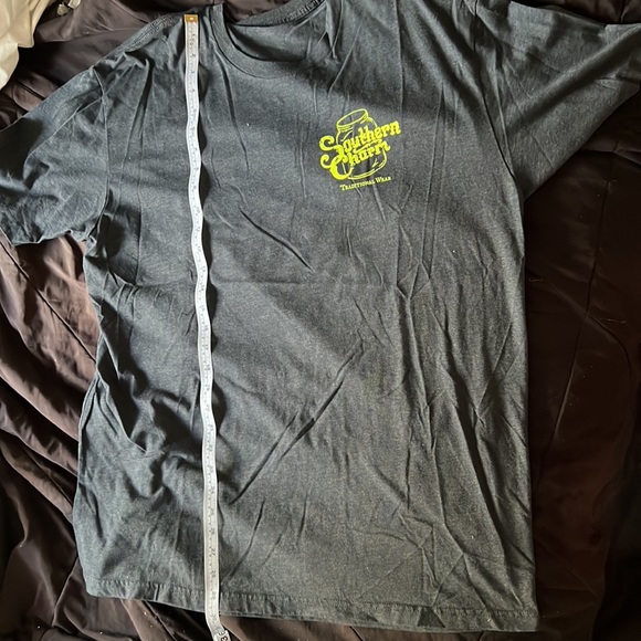 Southern Charm T-Shirt NWOT - Picture 3 of 6